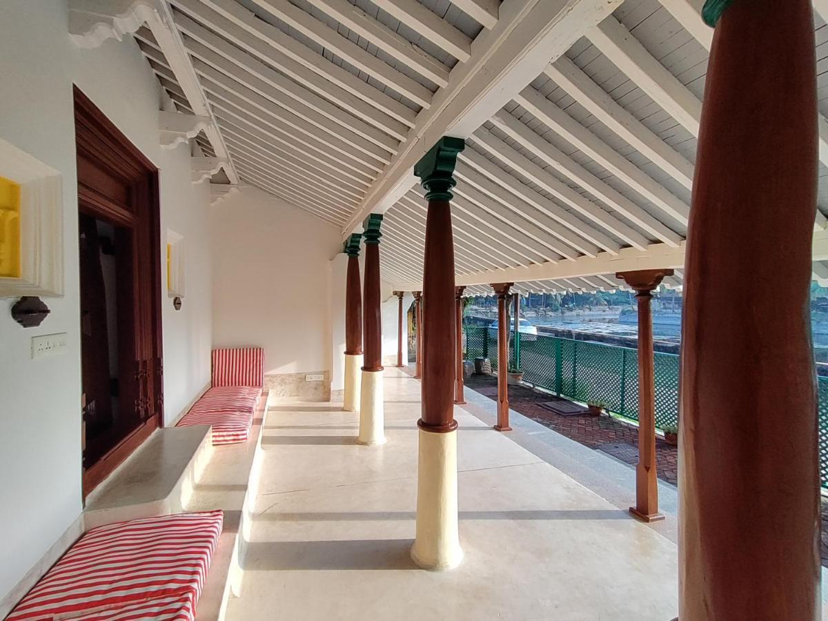 Mangala Heritage By Luxunlock Private Villas Tirukkannapuram Luaran gambar
