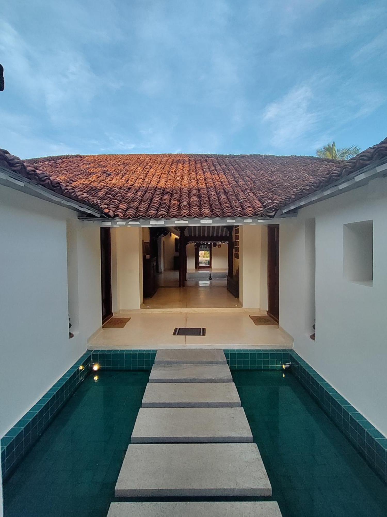 Mangala Heritage By Luxunlock Private Villas Tirukkannapuram Luaran gambar